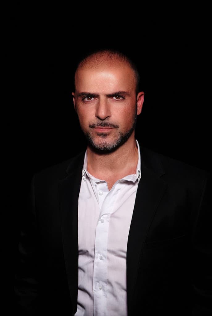 Jordan Boutzelioglou, φωτογράφος