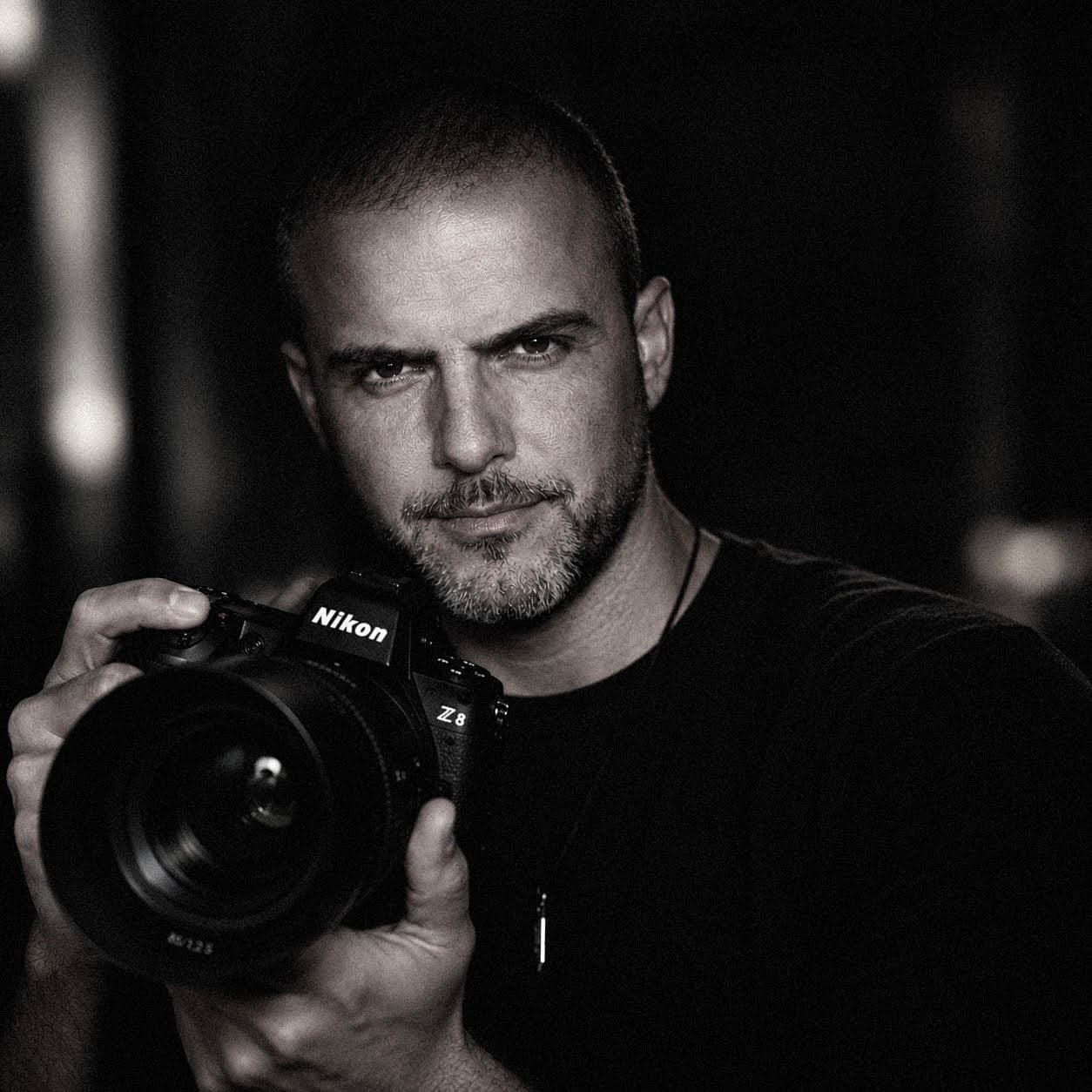 Jordan Boutzelioglou, φωτογράφος